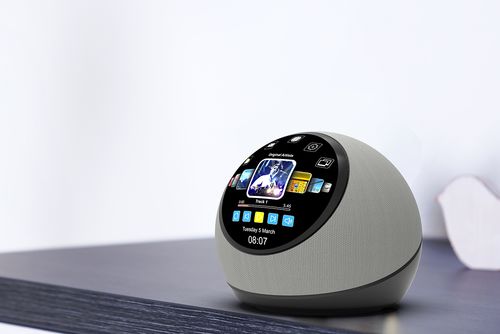 के बारे में नवीनतम कंपनी समाचार डिस्प्ले और ऑप्टिक्स के लिए ओटीएफटी और तरल क्रिस्टल फिल्मों का 3 डी निर्माण